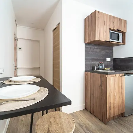 Apartment New Studio In 8 Paris